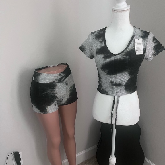 Short set - Picture 5 of 5